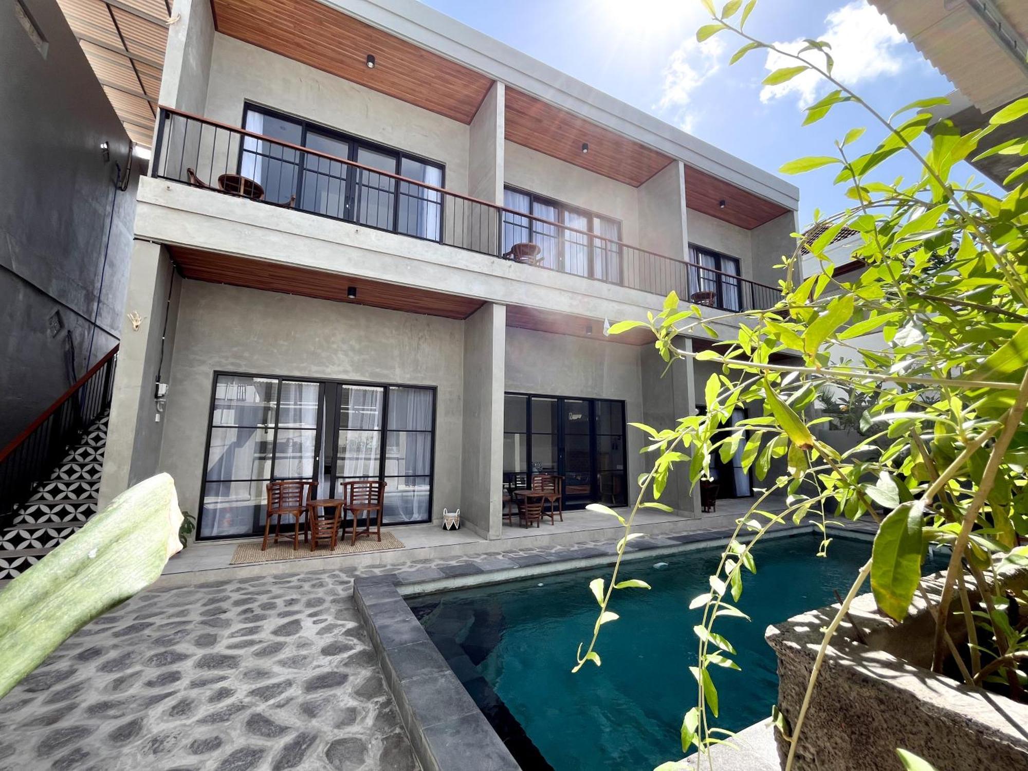 Adi Surya Guest House Seminyak  Exterior photo